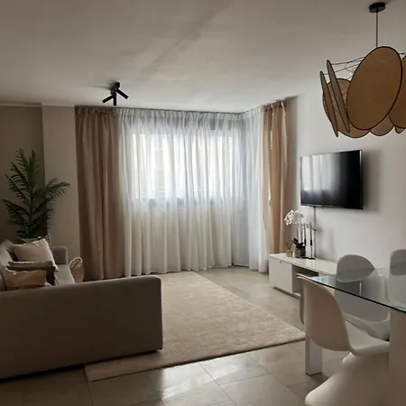 A 200 M Del Mar Apartment Cambrils