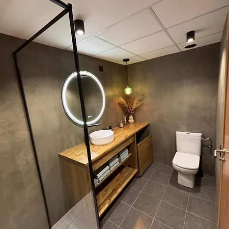 A 200 M Del Mar Apartment